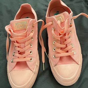 Converse sneakers pink size 8